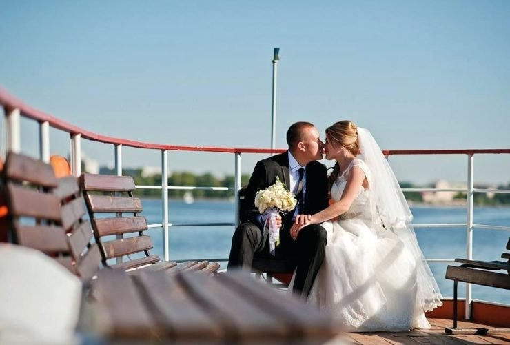Tips for Cruise Ship and Destination Weddings